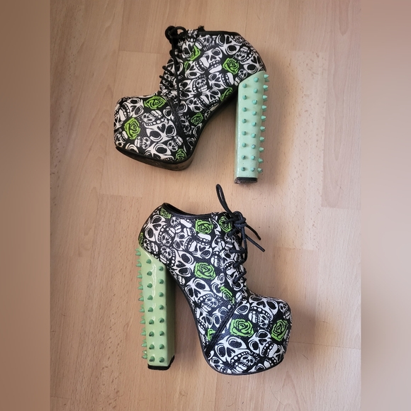 Skull & Rose Spiked Platform Booties - Picture 2 of 7